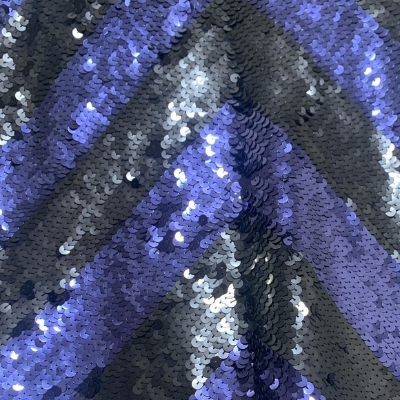ALICE + Olivia Mini Dress Size Small Navy and Black Chevron Sequin Y2K - Picture 5 of 6